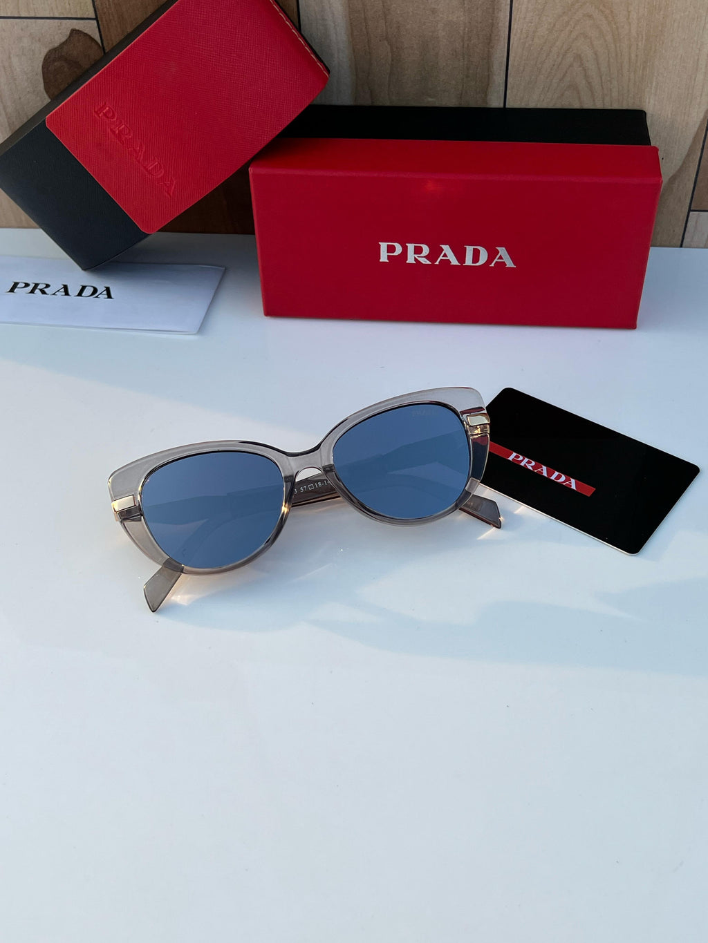 Pr-ada 3373 grey
