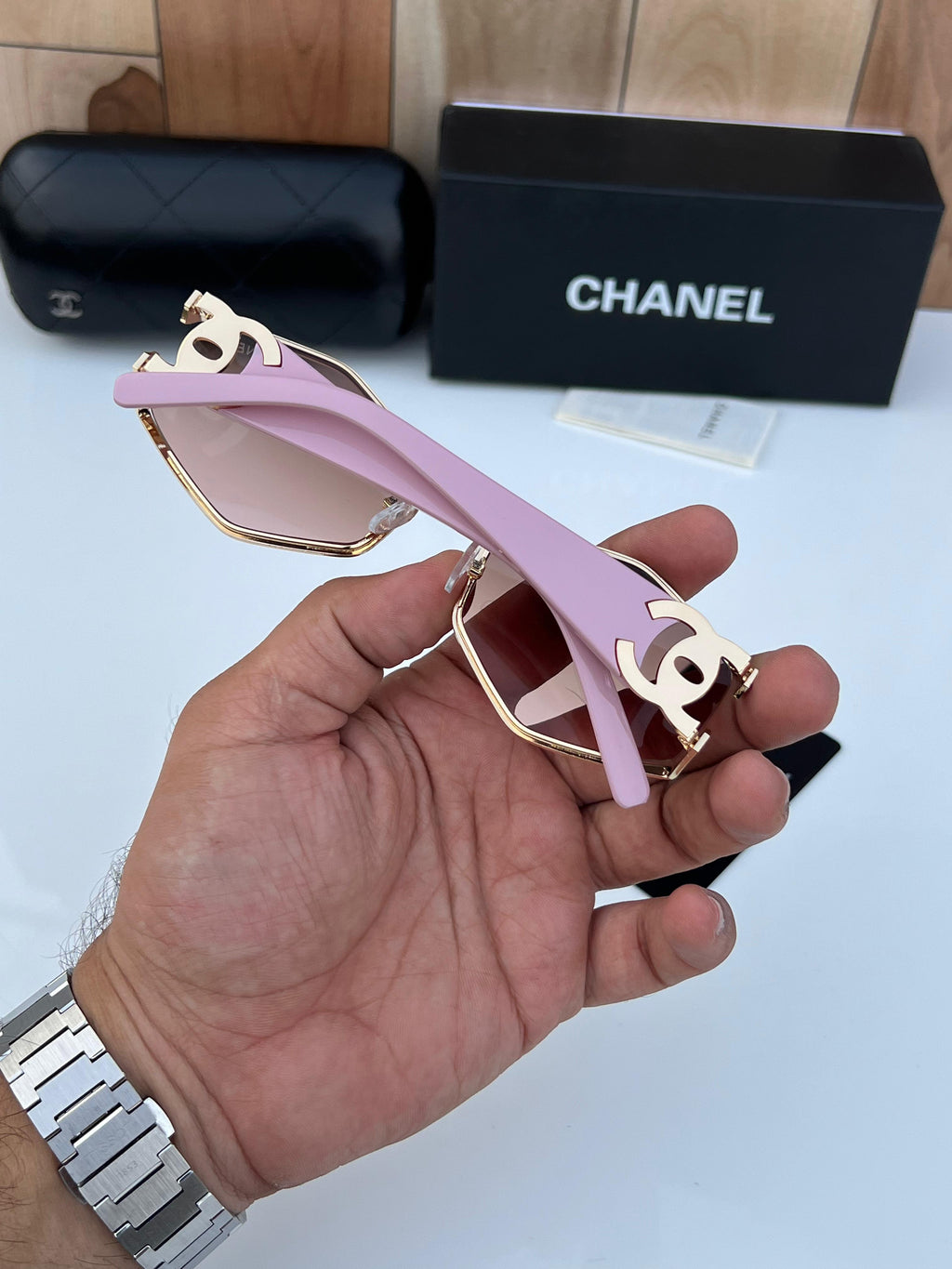 Cha-ne-l pink