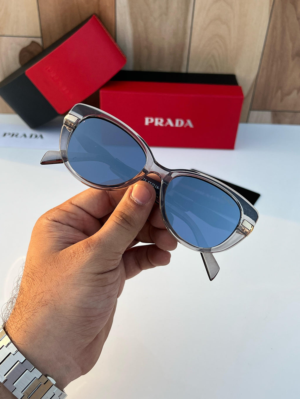 Pr-ada 3373 grey